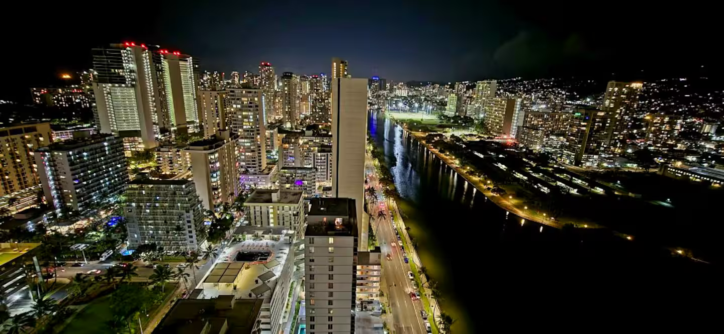 35FL-Upscale Fully Remodeled 1BR-Waikiki Beach~