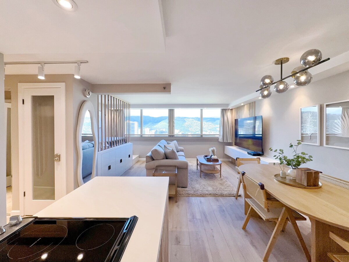 35FL-Upscale Fully Remodeled 1BR-Waikiki Beach~