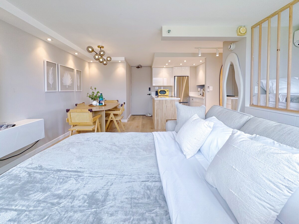 35FL-Upscale Fully Remodeled 1BR-Waikiki Beach~