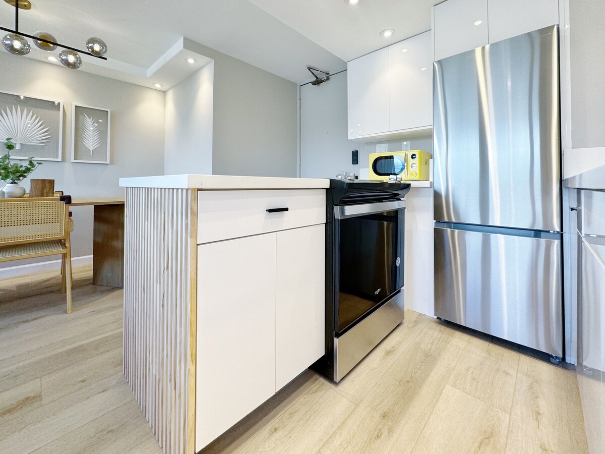 35FL-Upscale Fully Remodeled 1BR-Waikiki Beach~