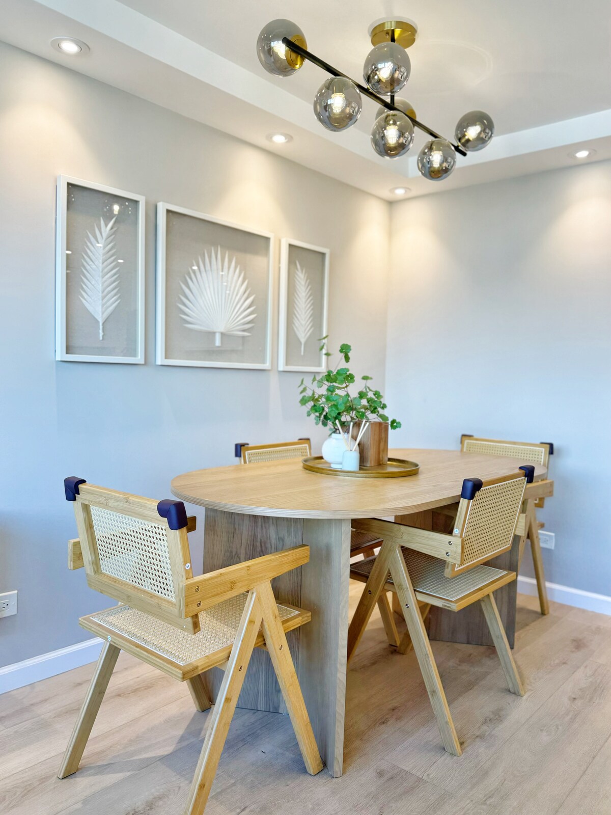 35FL-Upscale Fully Remodeled 1BR-Waikiki Beach~