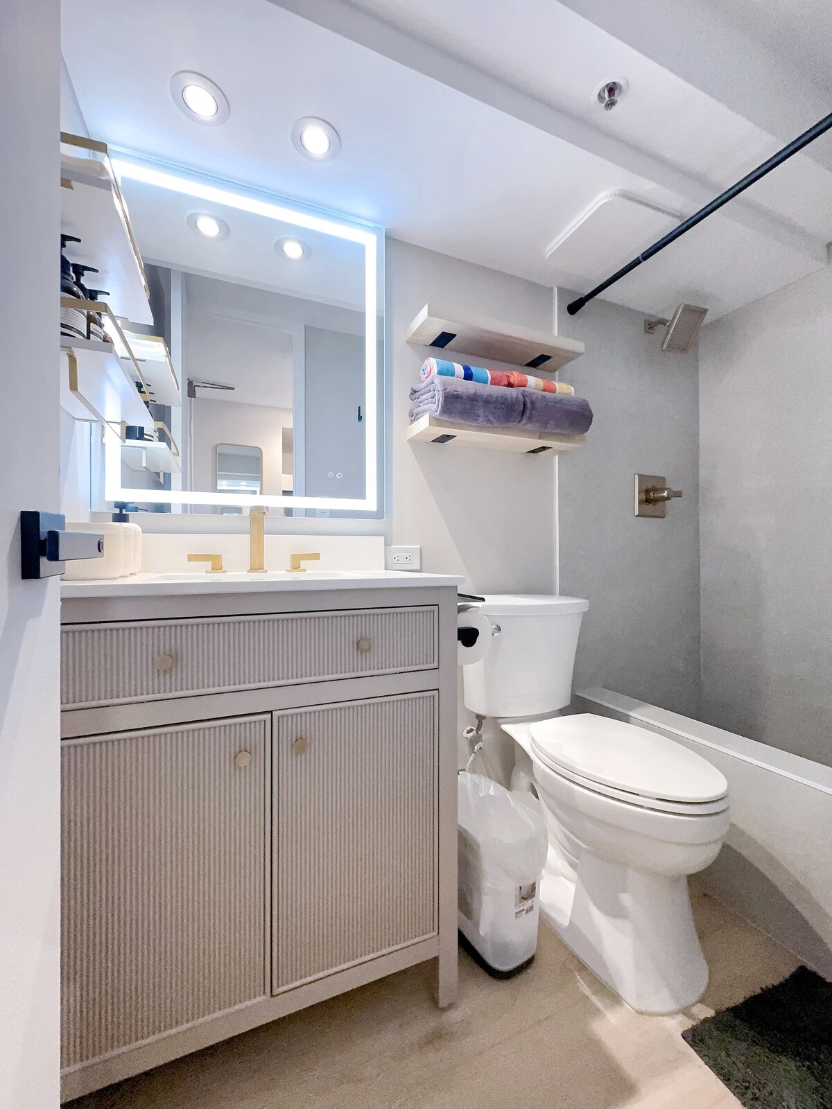 15F-Stunning Boutique King Studio-Waikiki Beach~