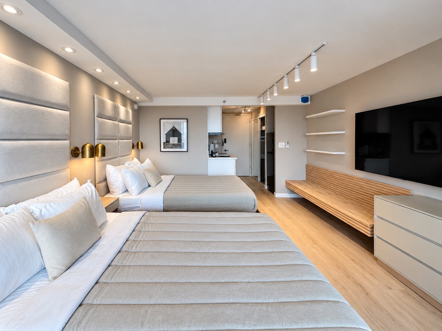 28F-Upscale Chic Studio-Waikiki-Ocean&Canal View