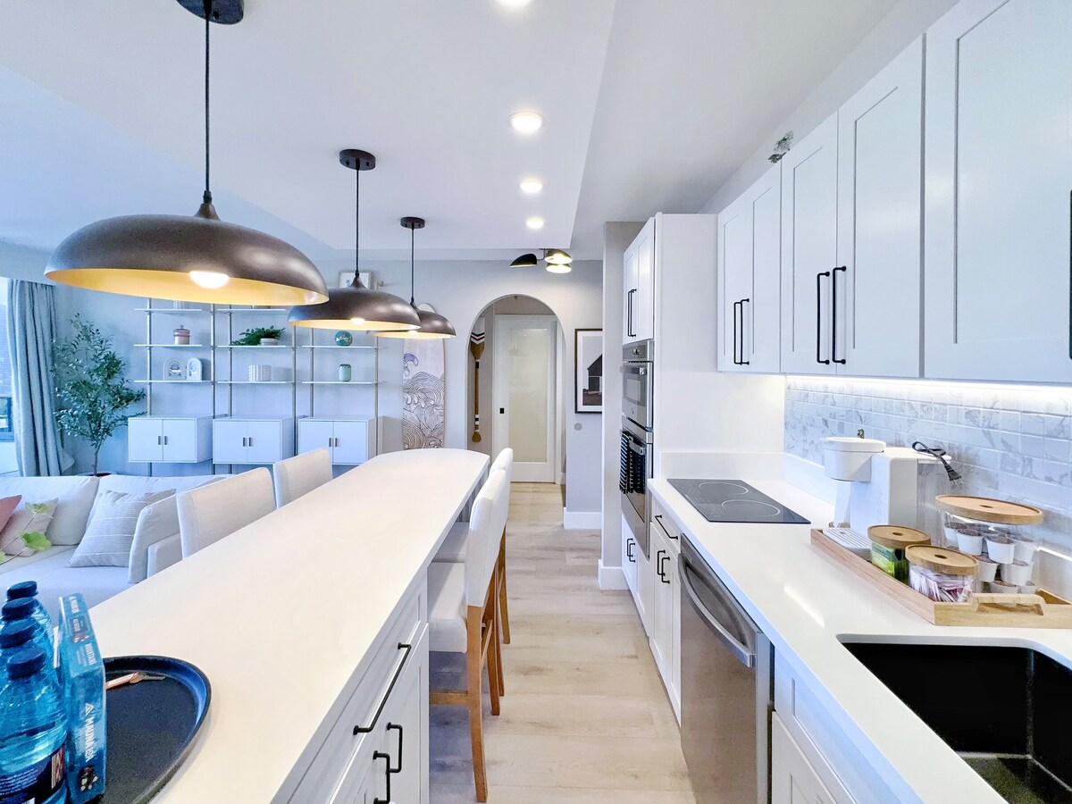 17F-Beautiful & Upscale-Waikiki Beach 1BR/Parking~