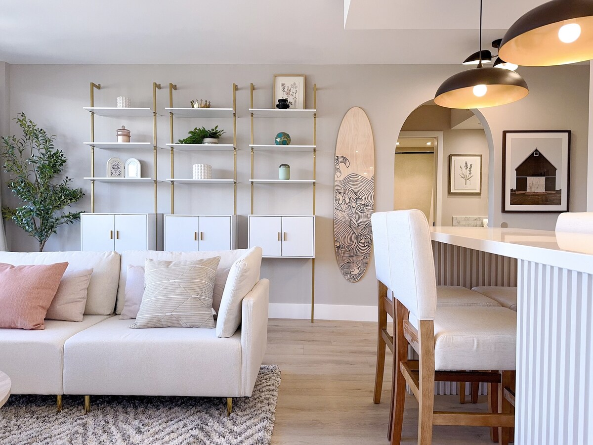 17F-Beautiful & Upscale-Waikiki Beach 1BR/Parking~