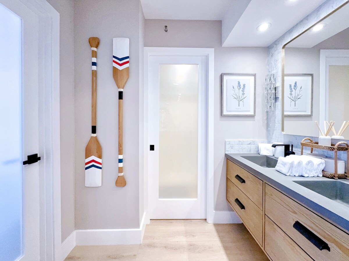 17F-Beautiful & Upscale-Waikiki Beach 1BR/Parking~