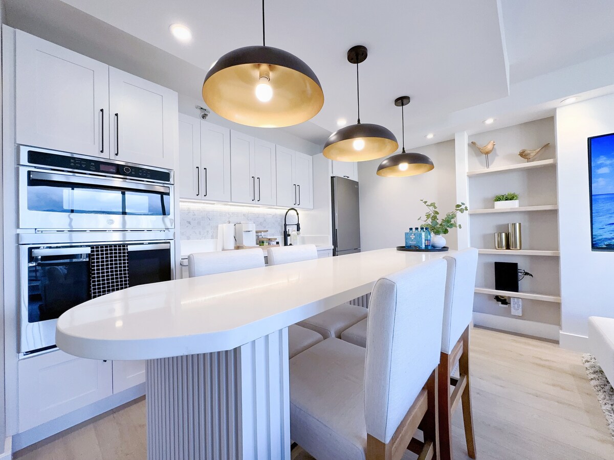 17F-Beautiful & Upscale-Waikiki Beach 1BR/Parking~