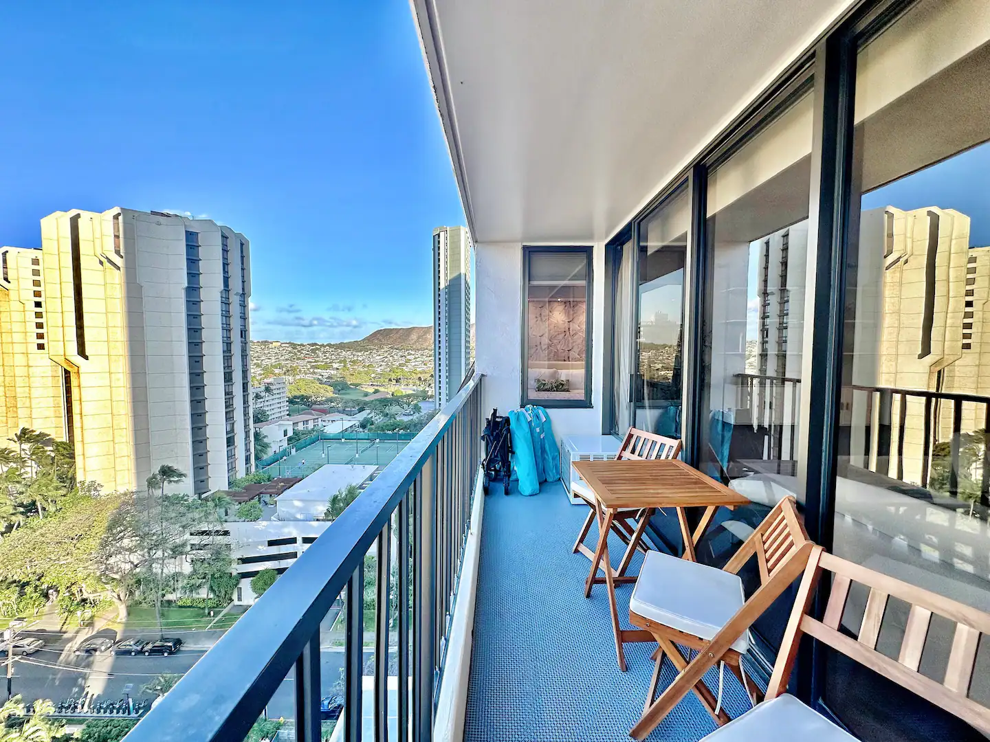 17F-Beautiful & Upscale-Waikiki Beach 1BR/Parking~