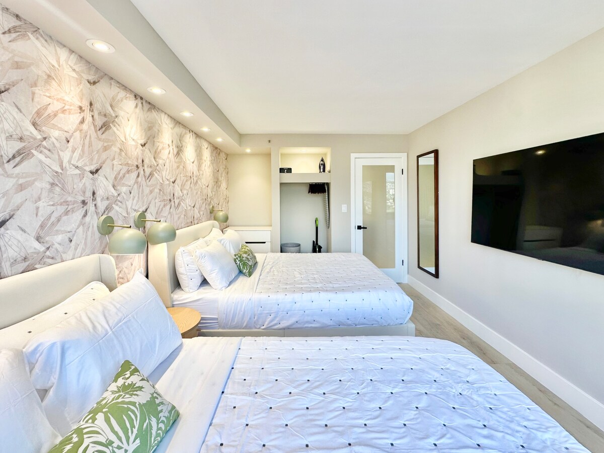 17F-Beautiful & Upscale-Waikiki Beach 1BR/Parking~