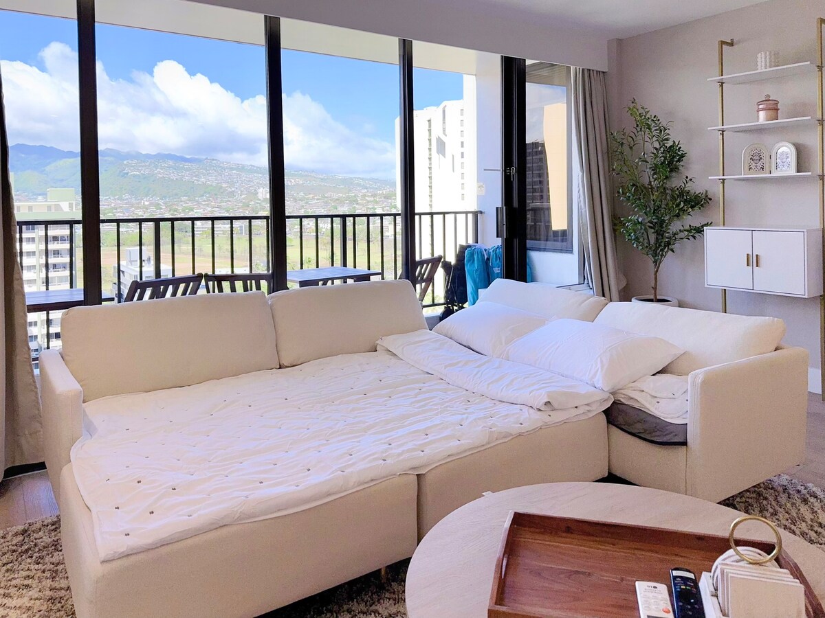 17F-Beautiful & Upscale-Waikiki Beach 1BR/Parking~
