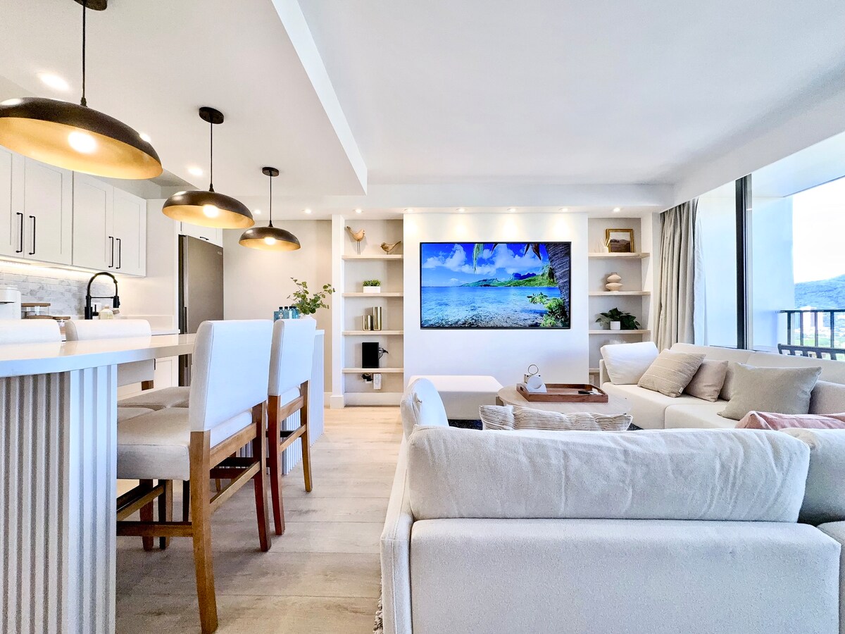 17F-Beautiful & Upscale-Waikiki Beach 1BR/Parking~