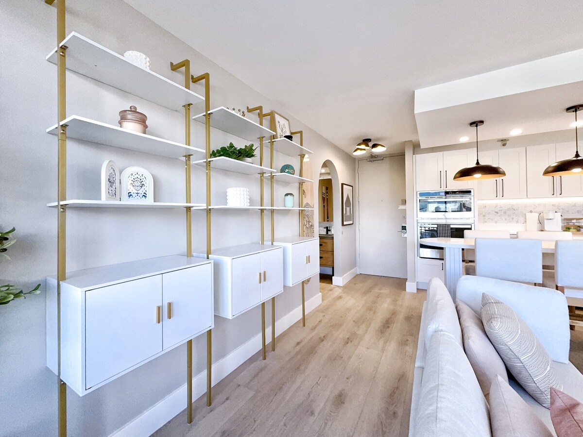 17F-Beautiful & Upscale-Waikiki Beach 1BR/Parking~