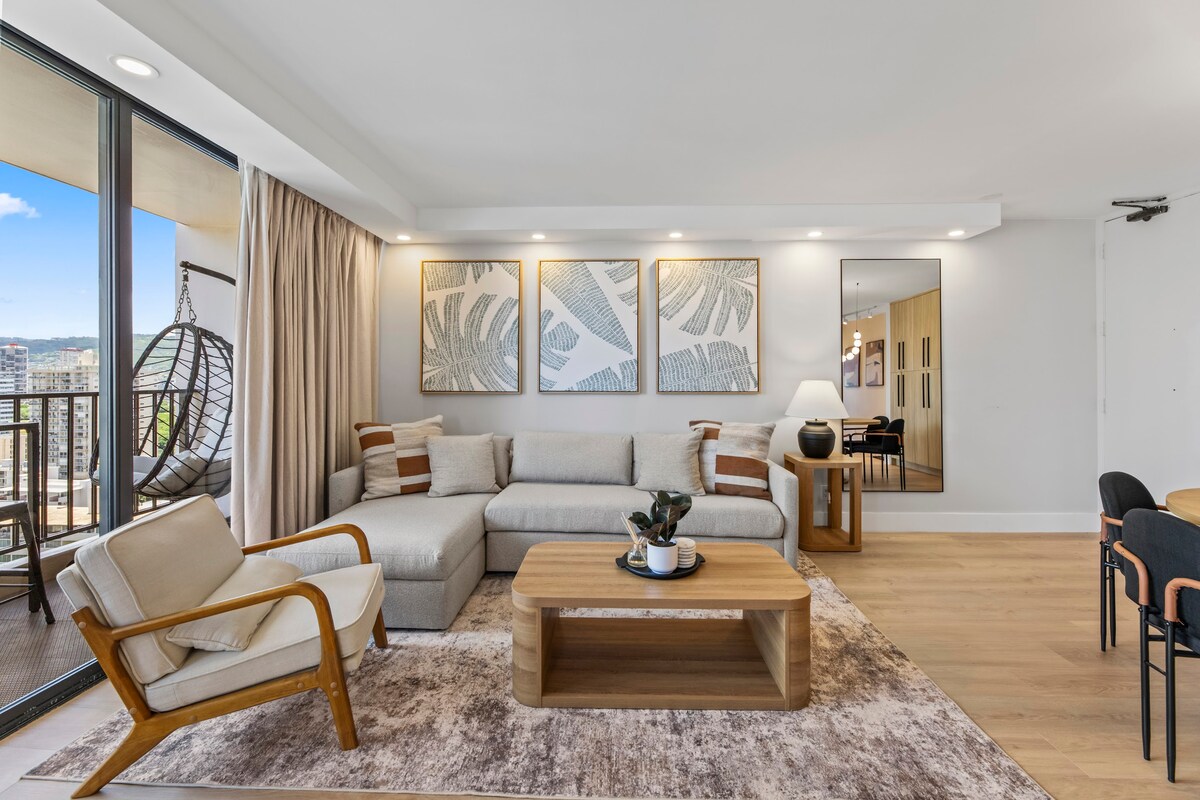21F-Upscale & Spacious Ocean View-1 BR w/ Parking!