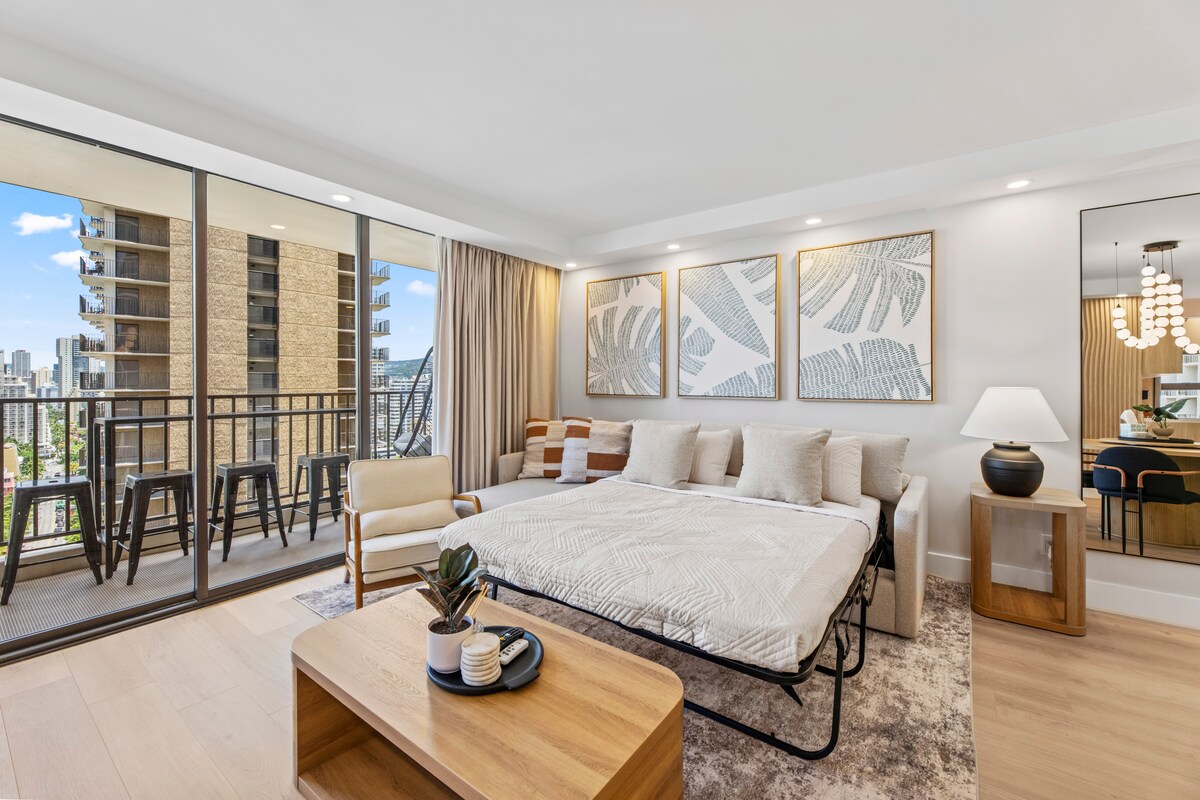 21F-Upscale & Spacious Ocean View-1 BR w/ Parking!