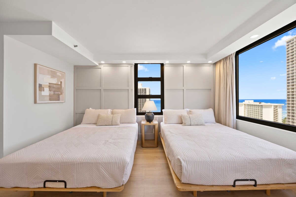 21F-Upscale & Spacious Ocean View-1 BR w/ Parking!