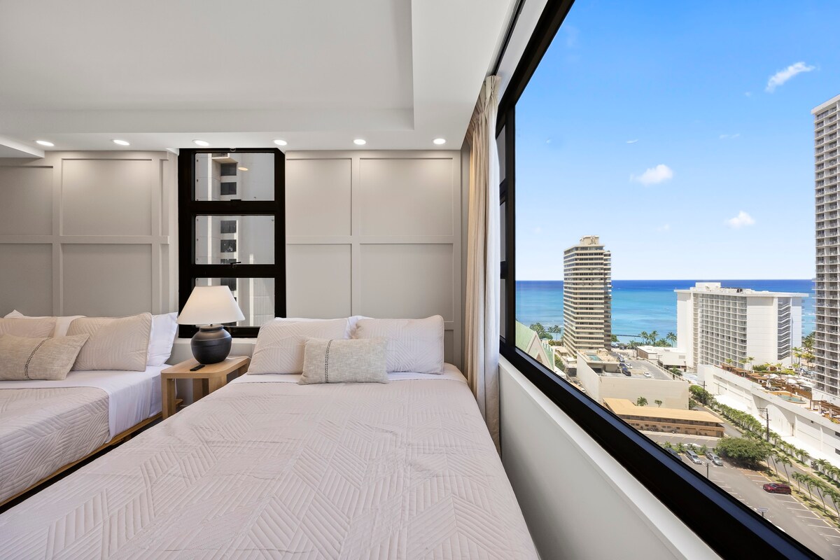 21F-Upscale & Spacious Ocean View-1 BR w/ Parking!