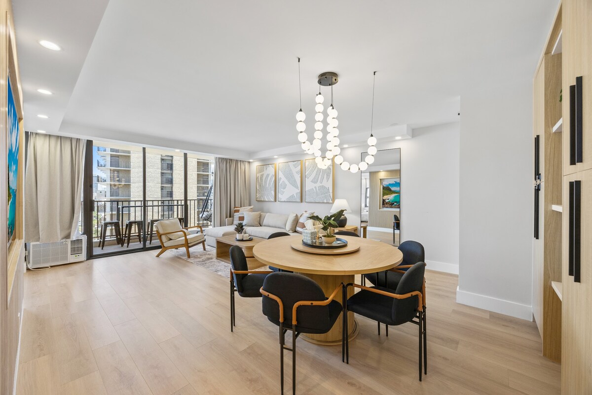 21F-Upscale & Spacious Ocean View-1 BR w/ Parking!