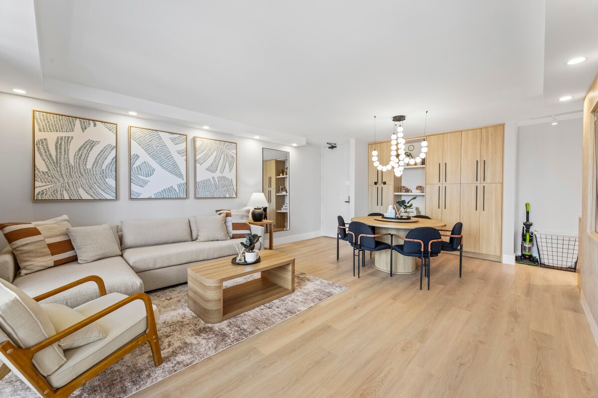 21F-Upscale & Spacious Ocean View-1 BR w/ Parking!