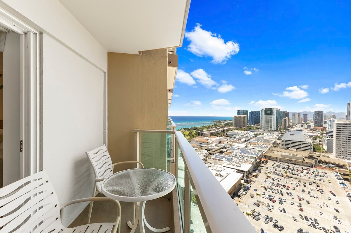 31FL-Upscale High FL-Ala Moana Hotel Deluxe Double