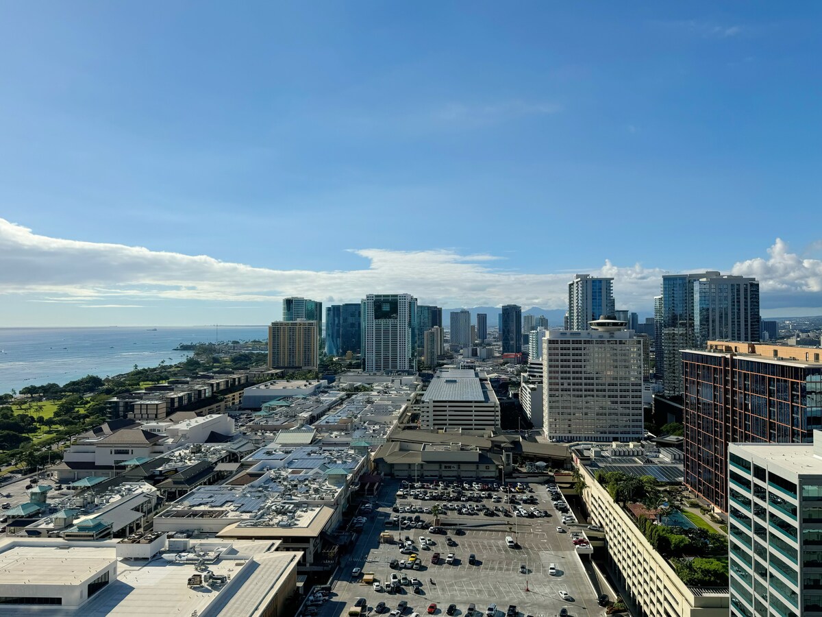 31FL-Upscale High FL-Ala Moana Hotel Deluxe Double
