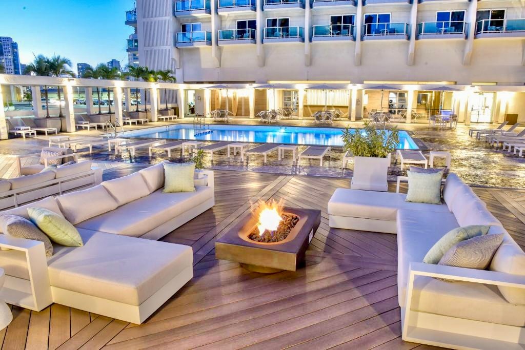 31FL-Upscale High FL-Ala Moana Hotel Deluxe Double