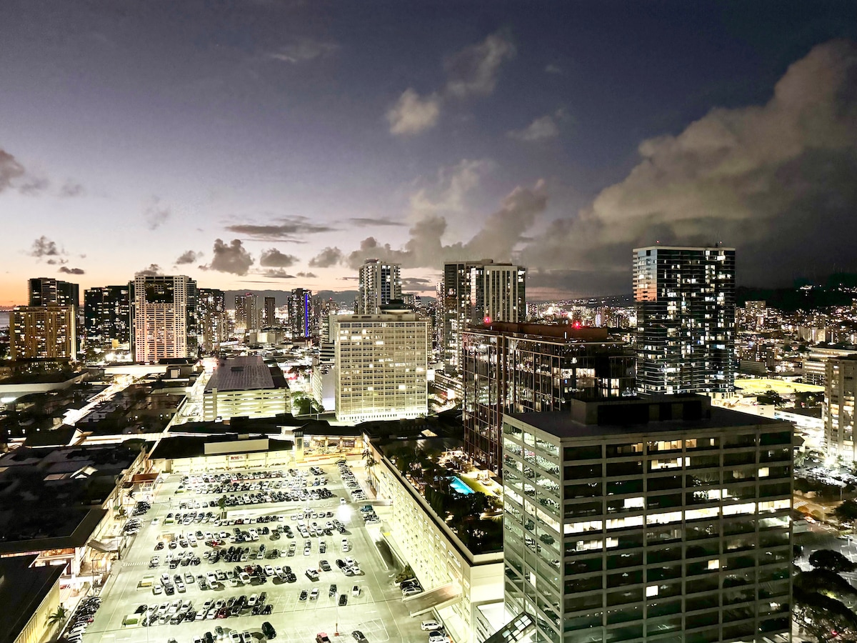 31FL-Upscale High FL-Ala Moana Hotel Deluxe Double