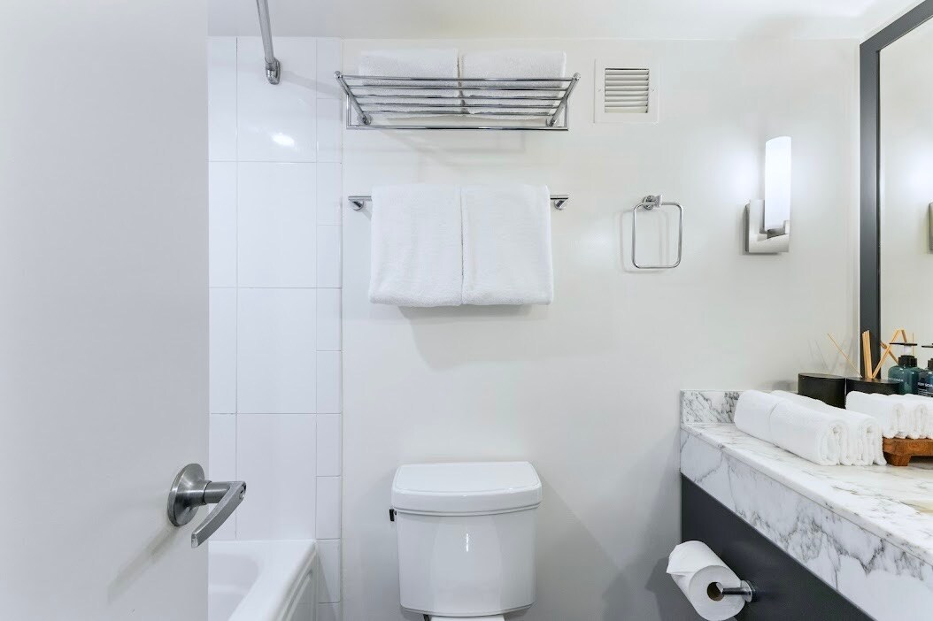 31FL-Upscale High FL-Ala Moana Hotel Deluxe Double