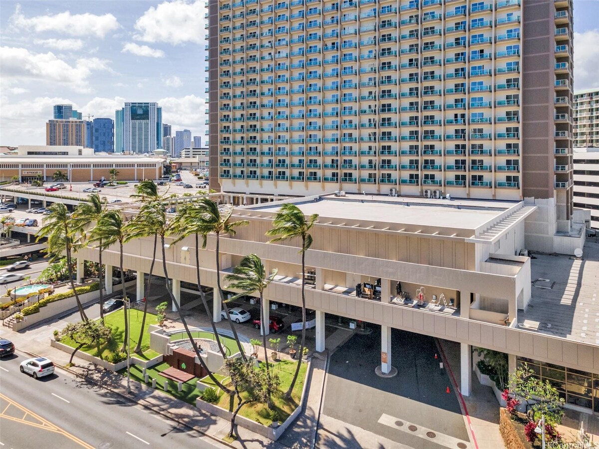 31FL-Upscale High FL-Ala Moana Hotel Deluxe Double