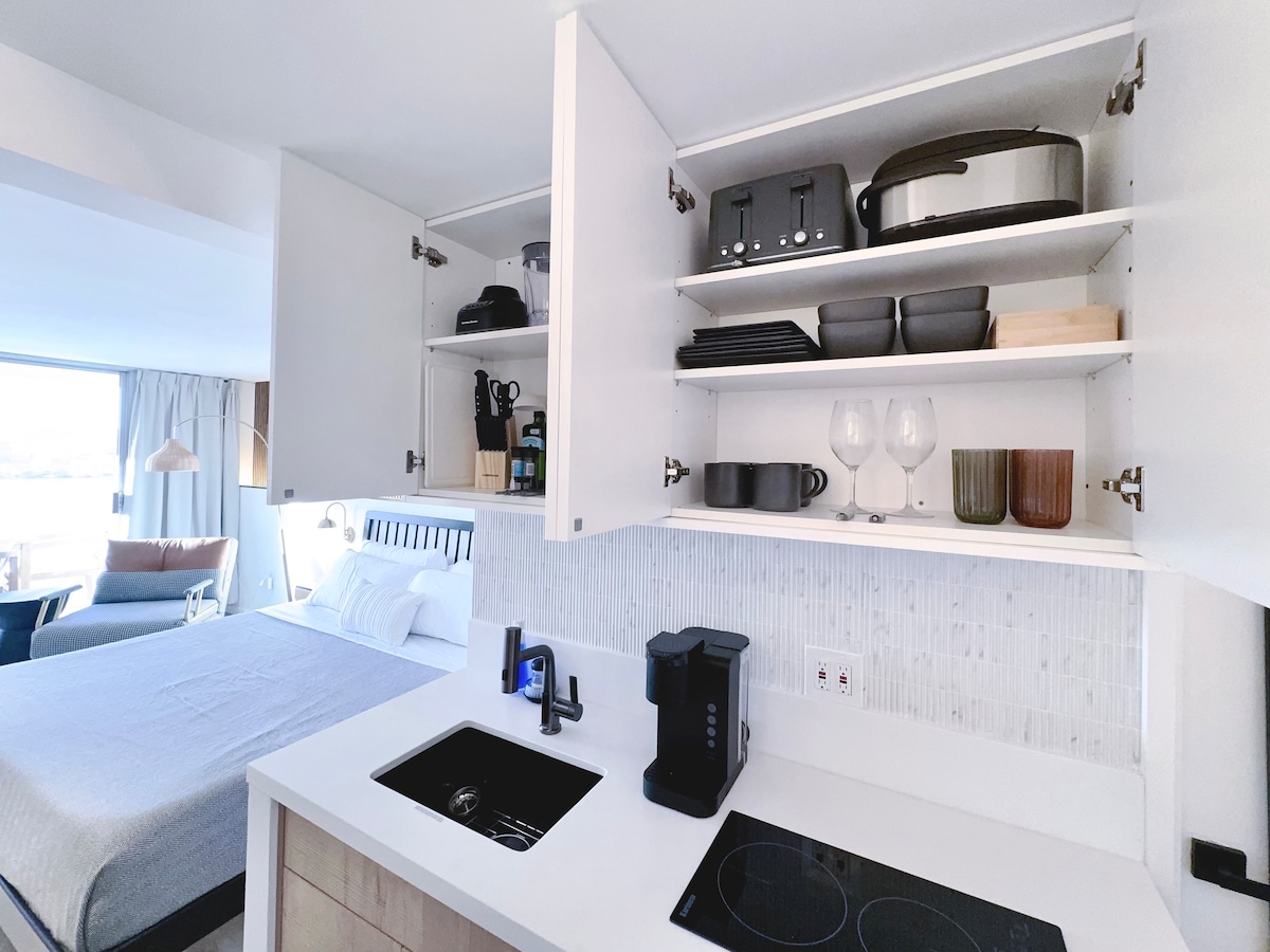 23FL-Upscale Newly Renovated King Studio-Waikiki~