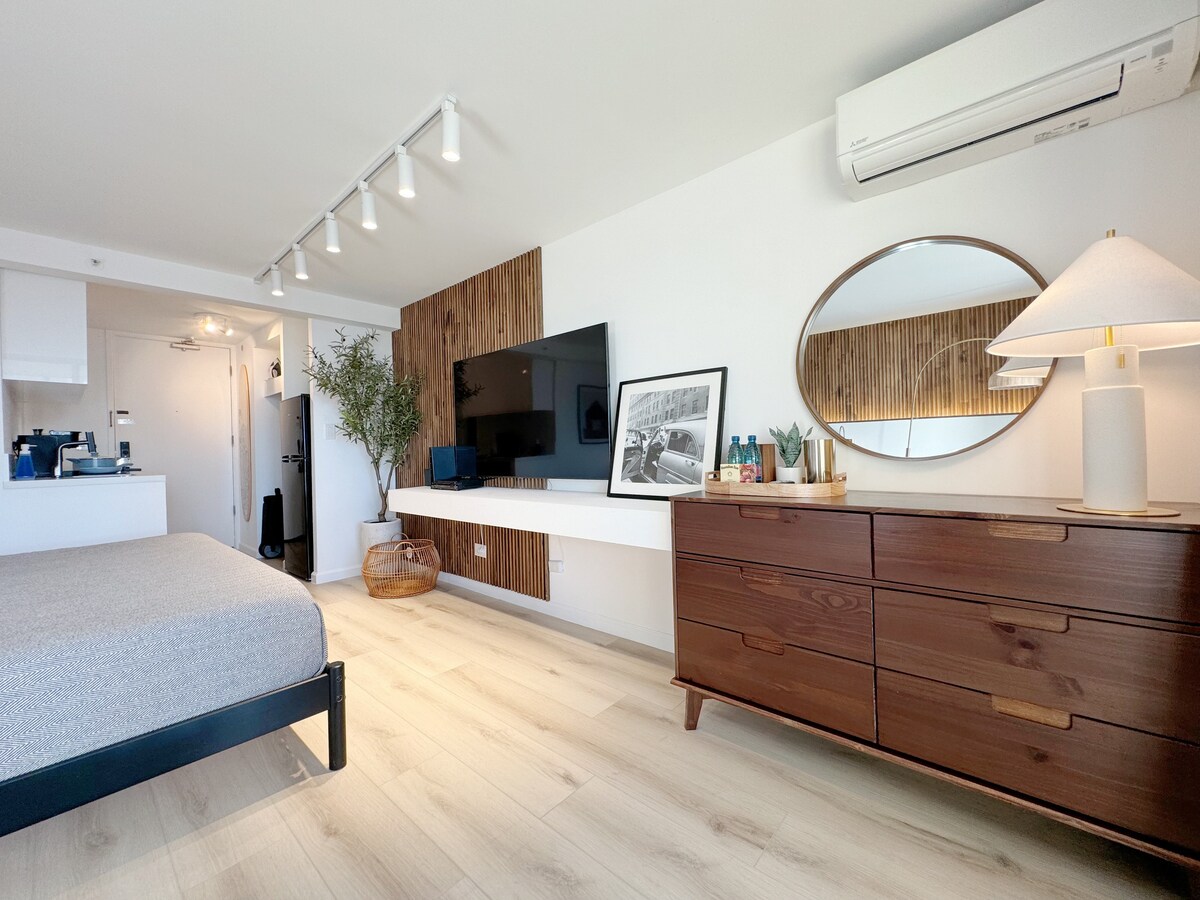 23FL-Upscale Newly Renovated King Studio-Waikiki~