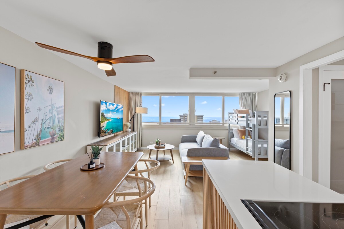 36F-Modern Upscale Ocean View 1BR-Waikiki Beach!