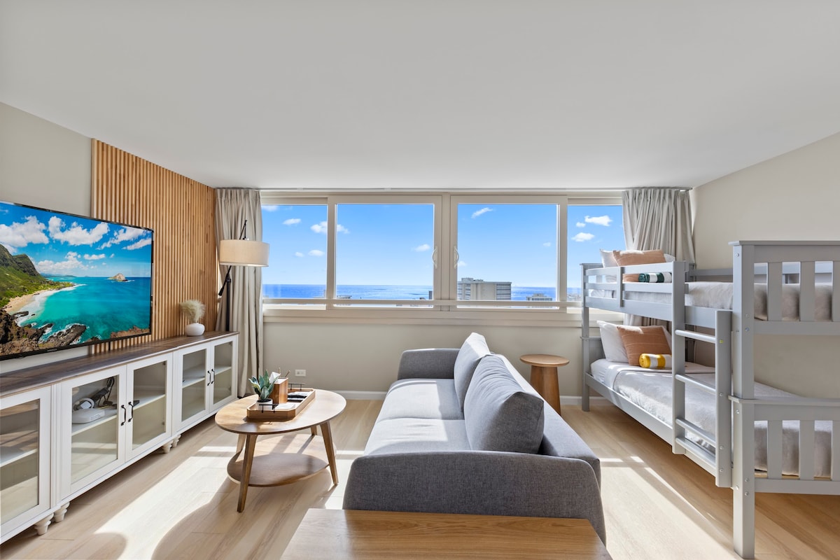 36F-Modern Upscale Ocean View 1BR-Waikiki Beach!