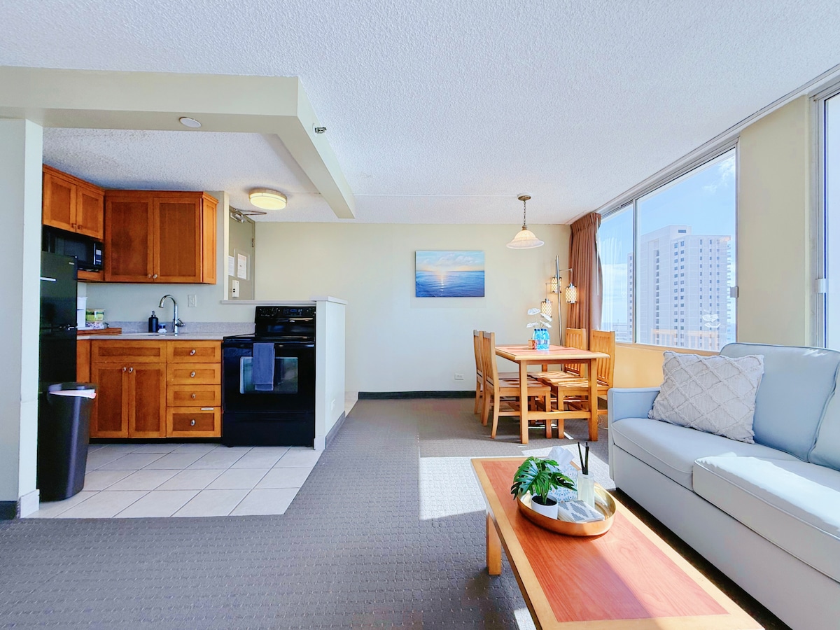 31FL-High Floor Oceanview-Waikiki-1BR-Near Beach!