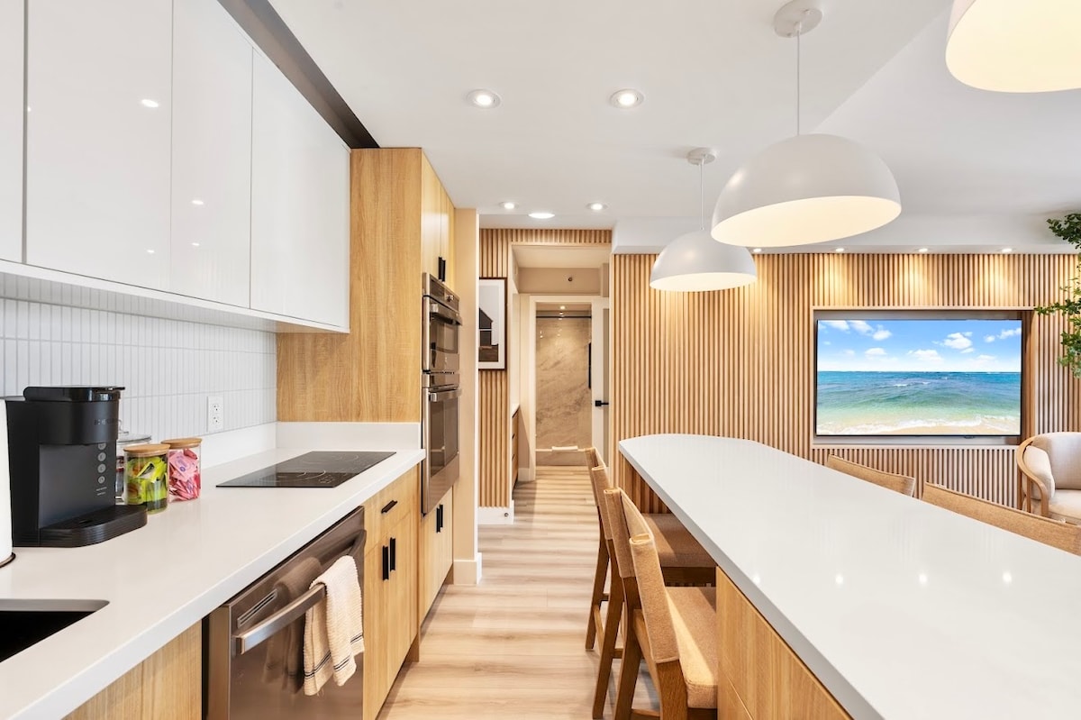 15FL-Upscale Chic Waikiki Banyan 1BR-Free Parking