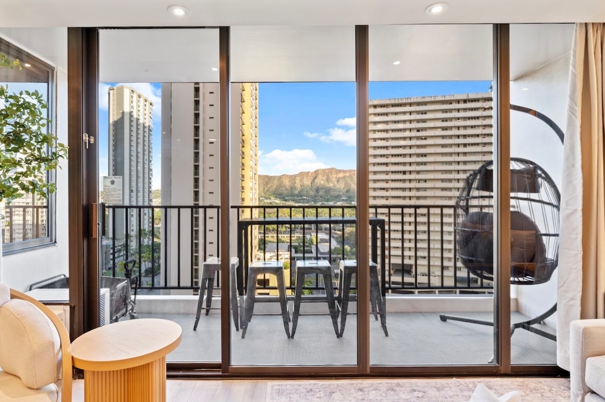 15FL-Upscale Chic Waikiki Banyan 1BR-Free Parking
