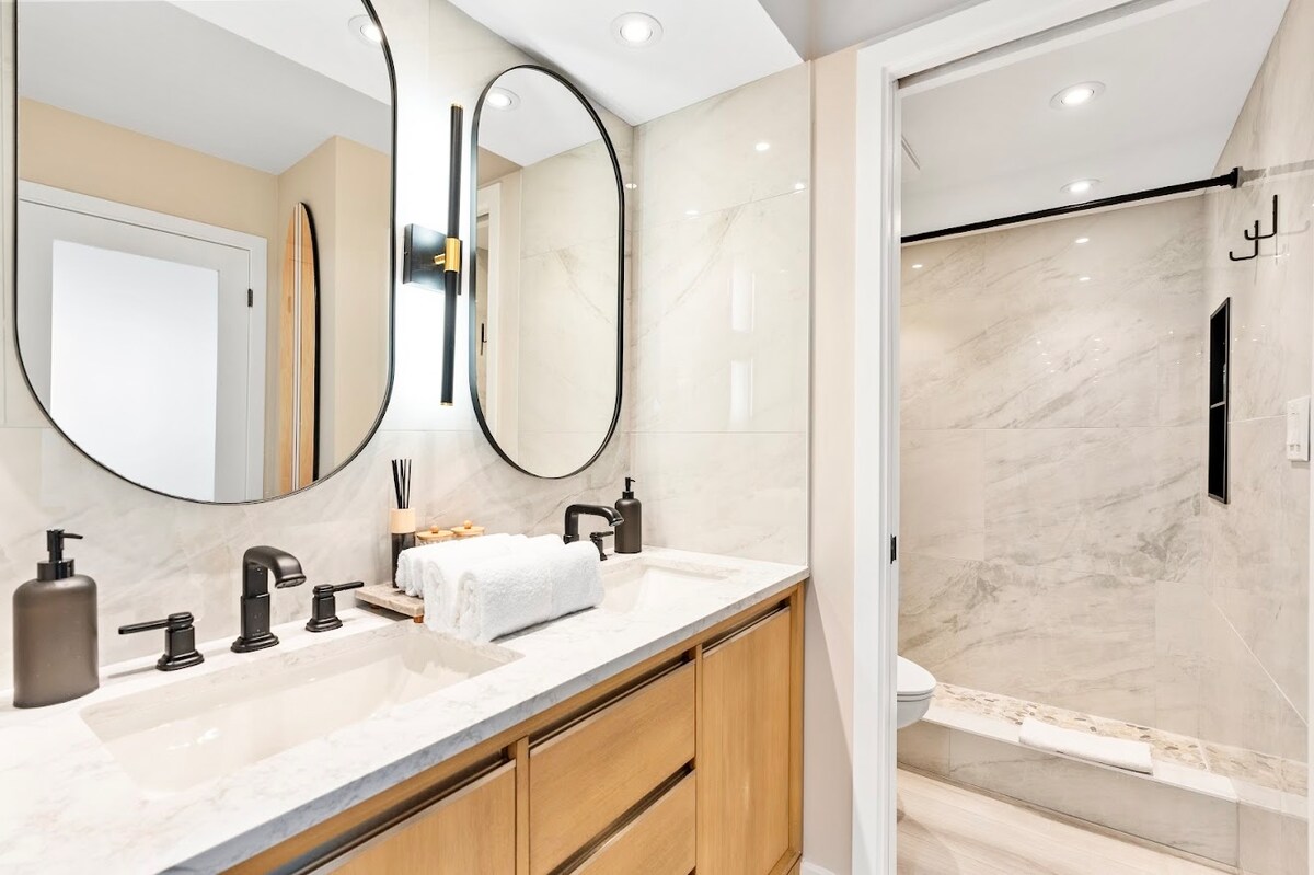 15FL-Upscale Chic Waikiki Banyan 1BR-Free Parking