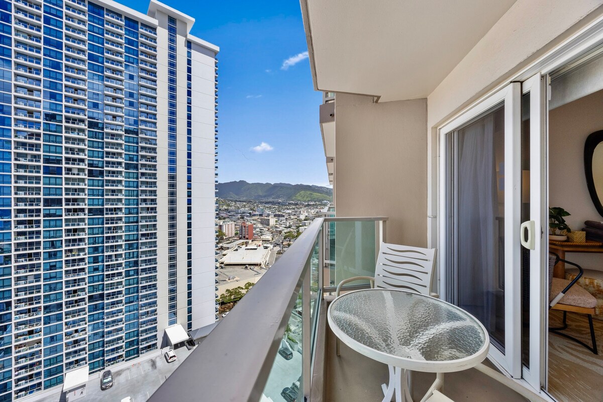 24F-Premier King Studio-Ala Moana Hotel-City View