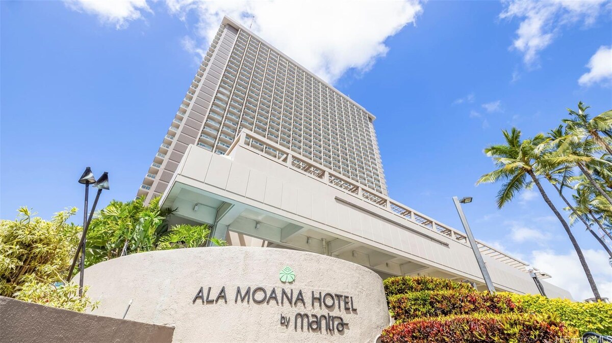 24F-Premier King Studio-Ala Moana Hotel-City View