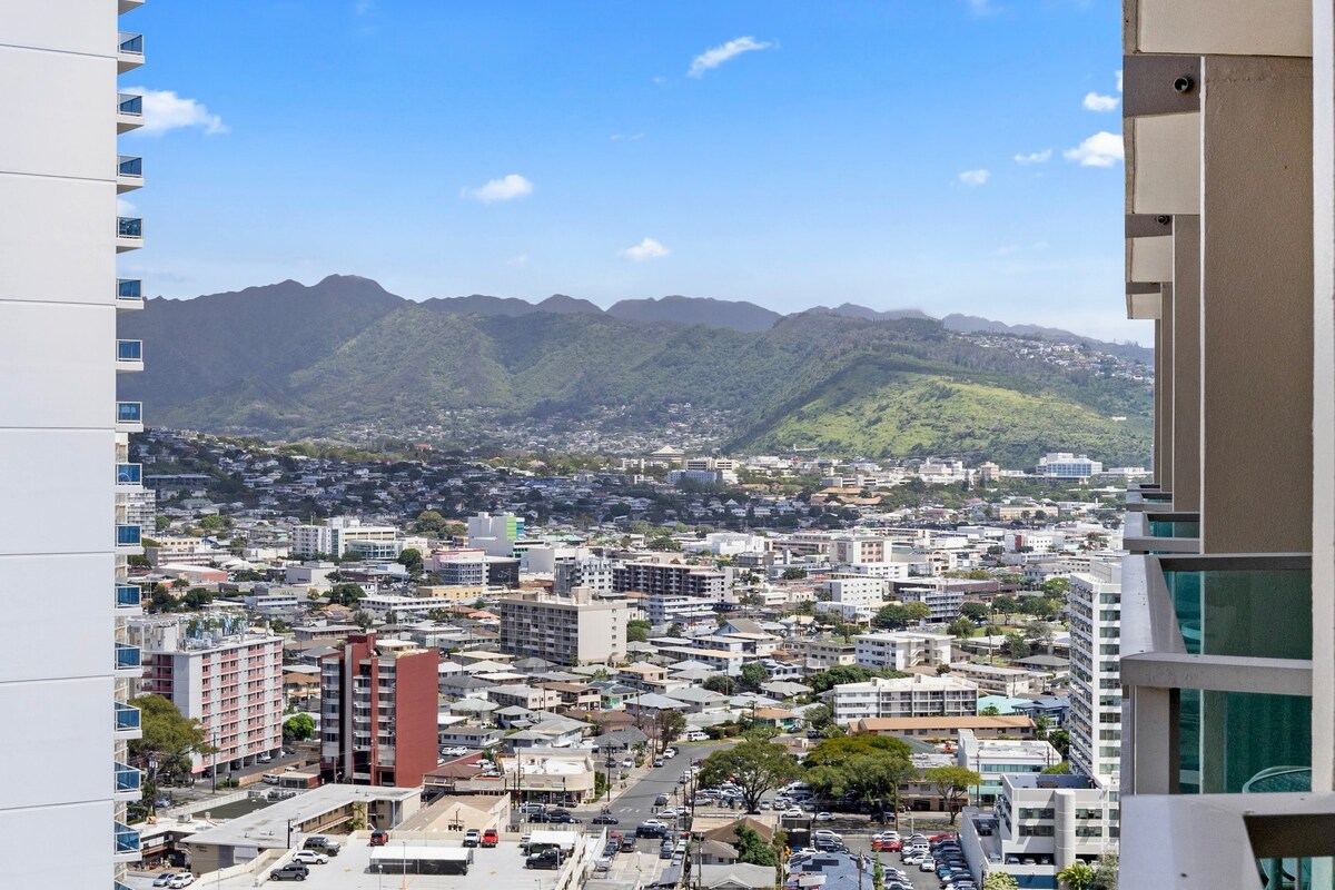 24F-Premier King Studio-Ala Moana Hotel-City View