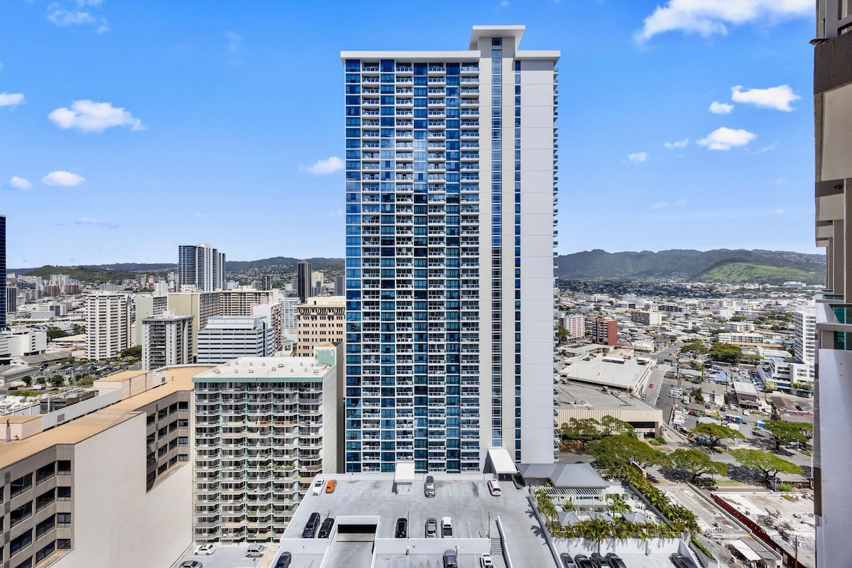 24F-Premier King Studio-Ala Moana Hotel-City View