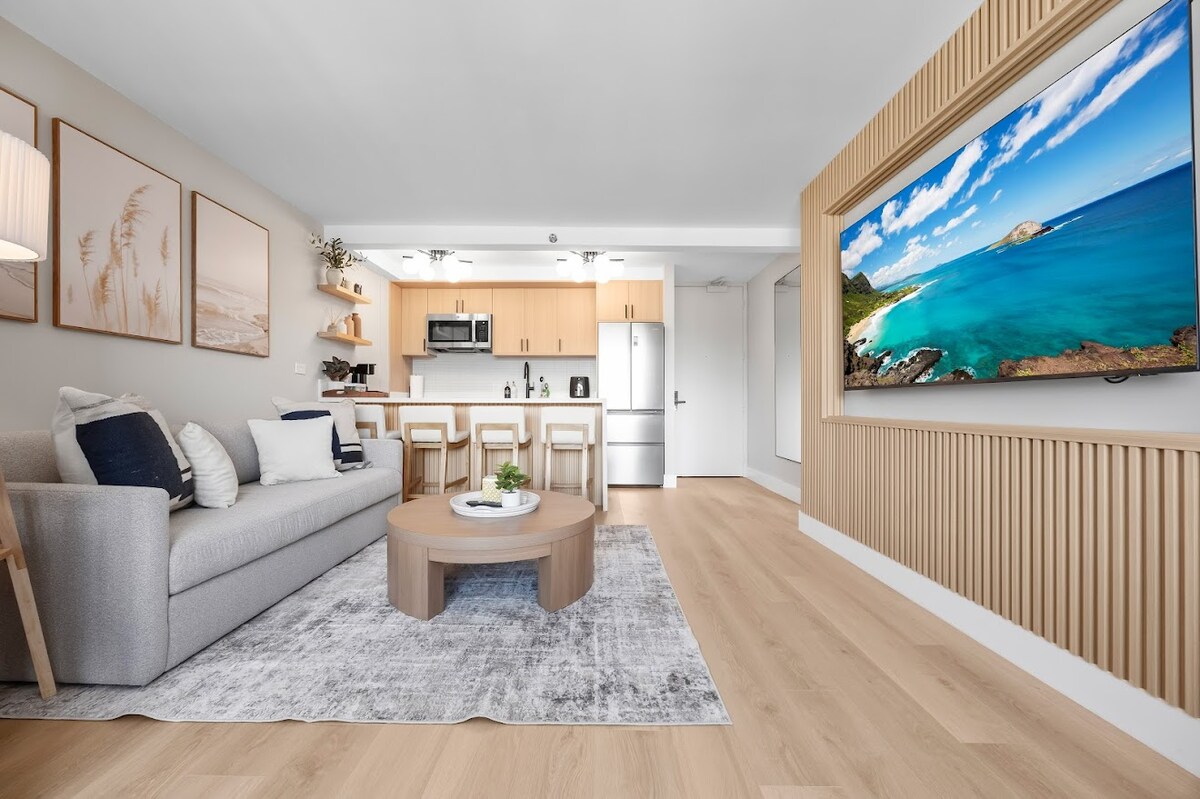37F-Gorgeous Renovated-Waikiki-1BR-Condo w/Parking