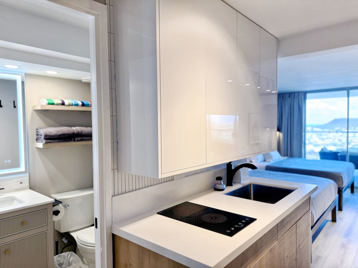 40FL-Ocean & Diamond Head Views-Premium Studio
