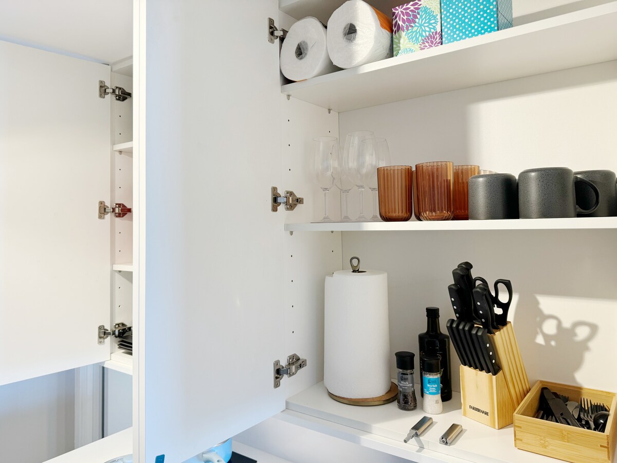 40FL-Ocean & Diamond Head Views-Premium Studio