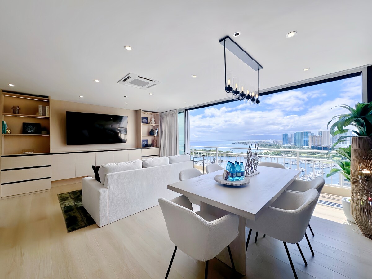 Ilikai Penthouse-Luxury Oceanview 2BR/2BTH/Parking