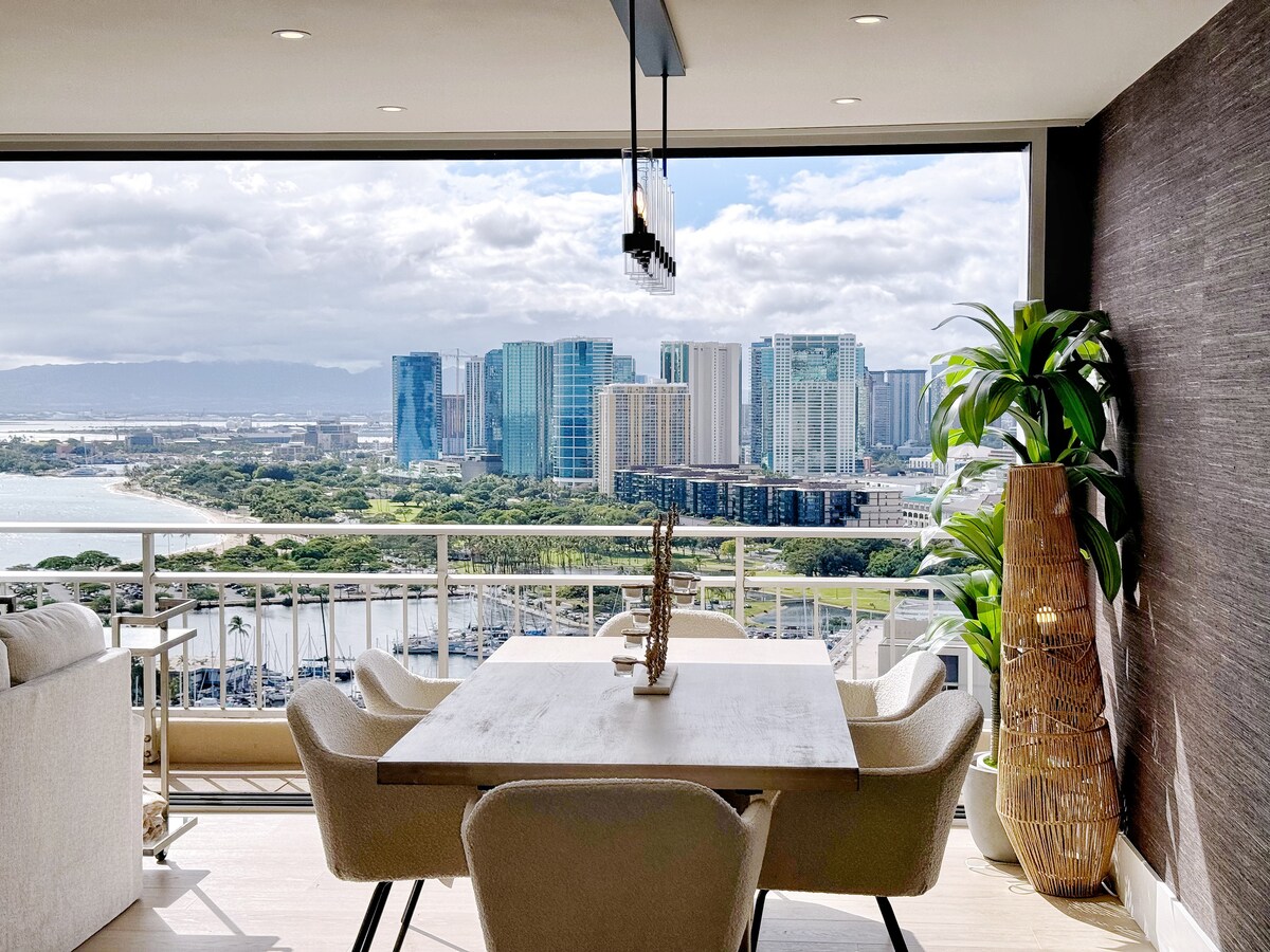 Ilikai Penthouse-Luxury Oceanview 2BR/2BTH/Parking