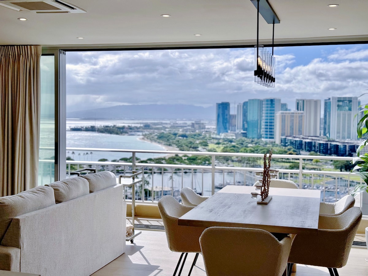 Ilikai Penthouse-Luxury Oceanview 2BR/2BTH/Parking