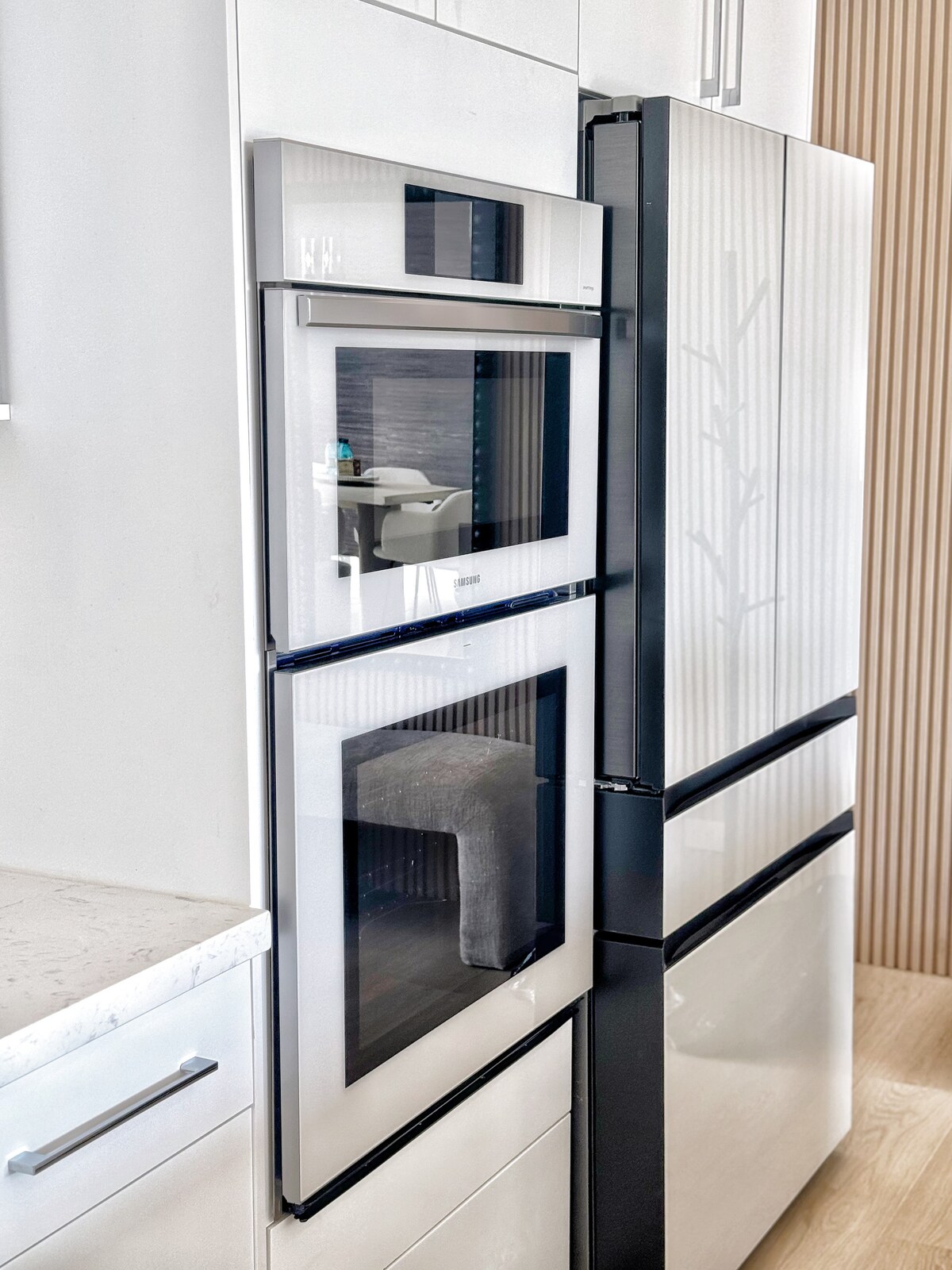 Ilikai Penthouse-Luxury Oceanview 2BR/2BTH/Parking
