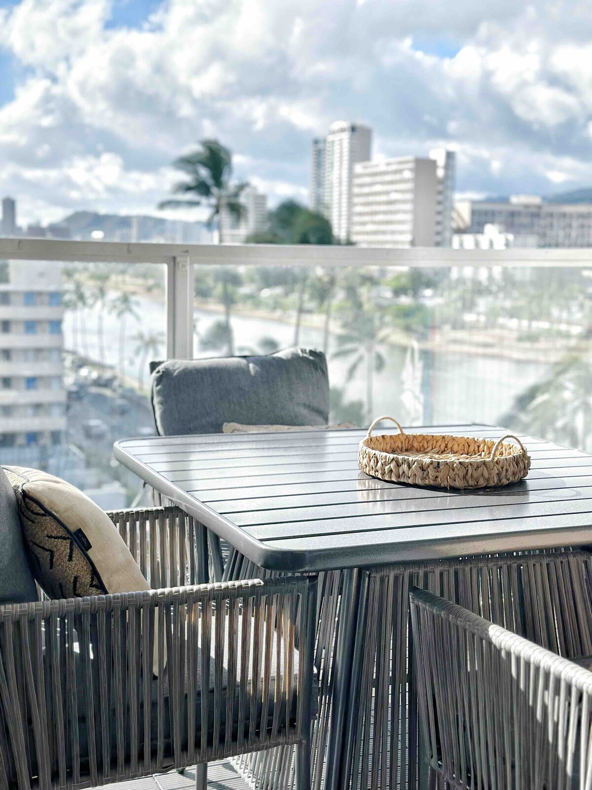 Exquisite Boutique Studio in Central Waikiki