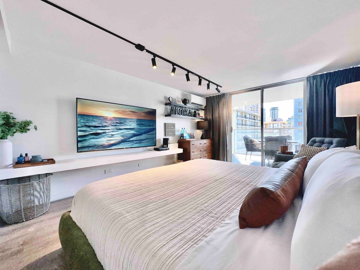 Exquisite Boutique Studio in Central Waikiki