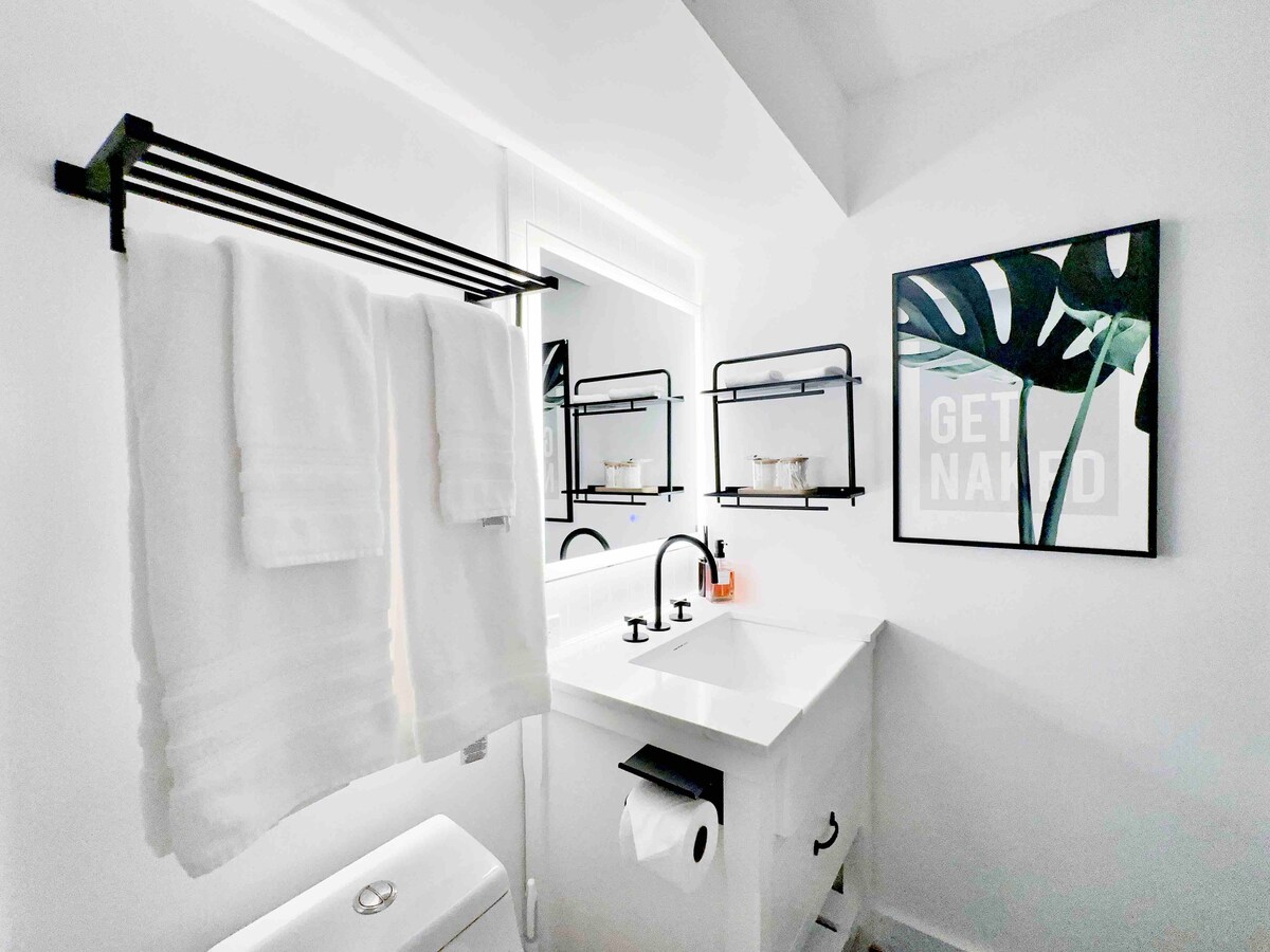 Exquisite Boutique Studio in Central Waikiki